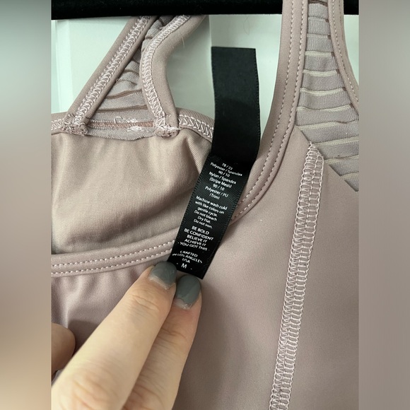 BELOFORTE & JED NORTH
PRE-OWNED | SET Bra & Capri Pants
NWOT Sparkly Leggings - Picture 13 of 13